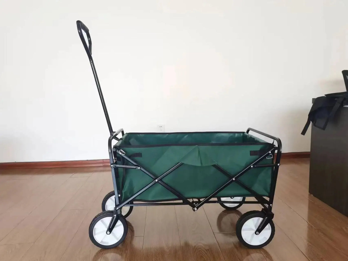 Foldable Utility Wagon – Black : عربة تخزين قابلة للطي – أسود